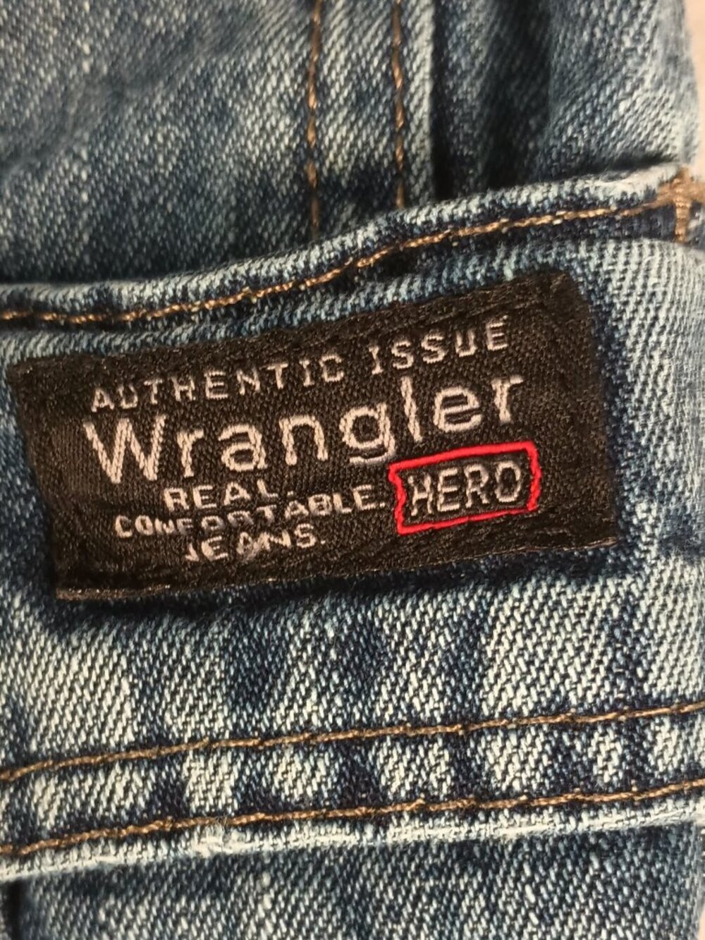 Wrangler Real Comfort Hero Cargo Jeans – Men’s Approx. Size 32x33 - Picture 3 of 13